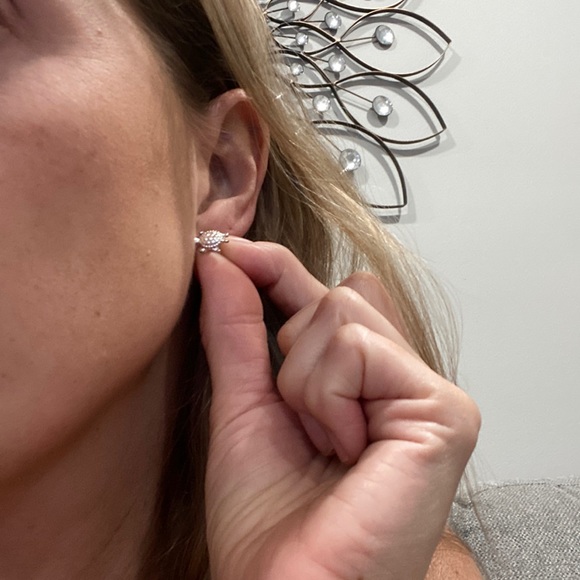 ✨SALE✨NWOT Bundle of Silver Plated Starfish, Turtle, Dolphin, AND Fish - Picture 6 of 11